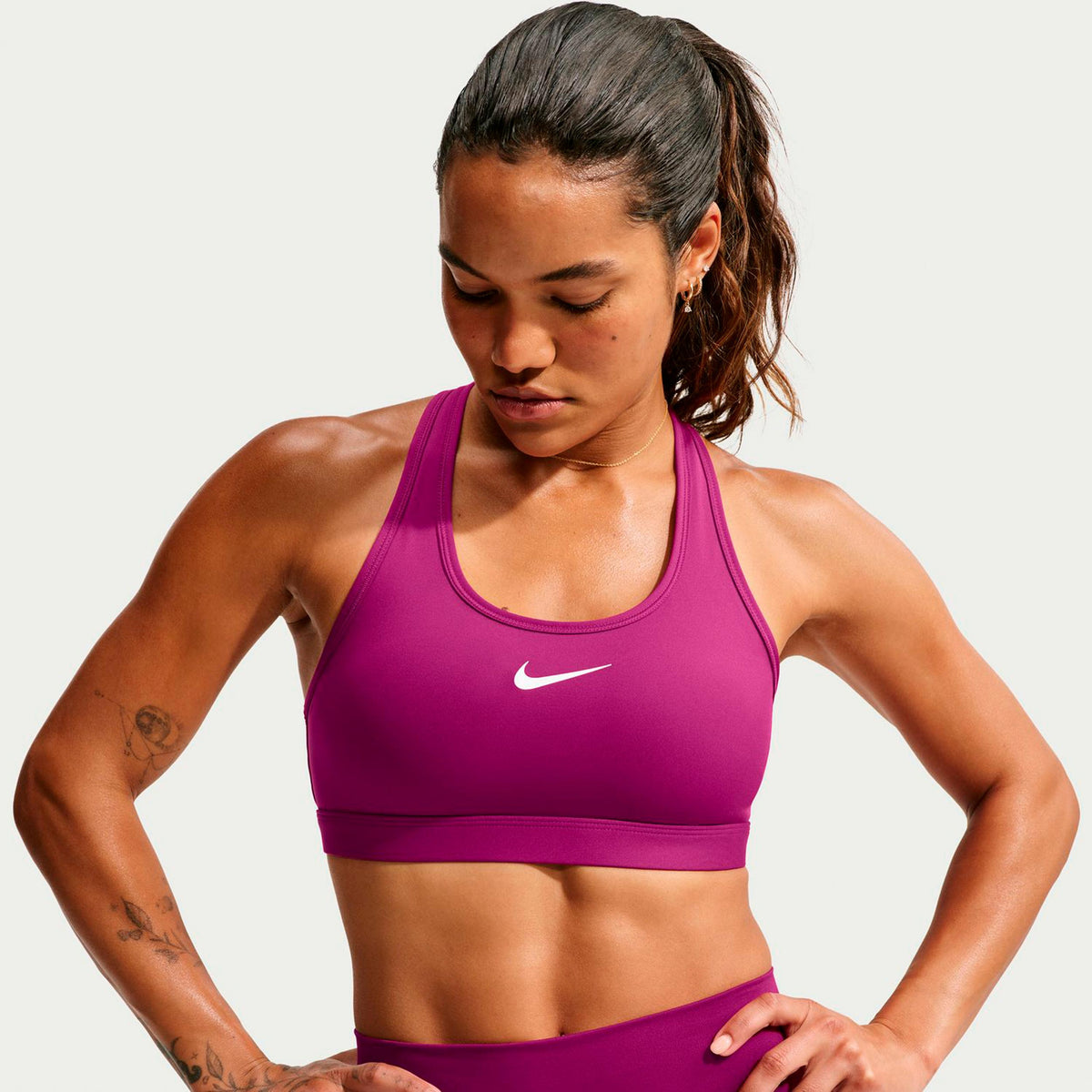 Nike Swoosh Medium Reggiseni sportivi Donna - bacca, bacca