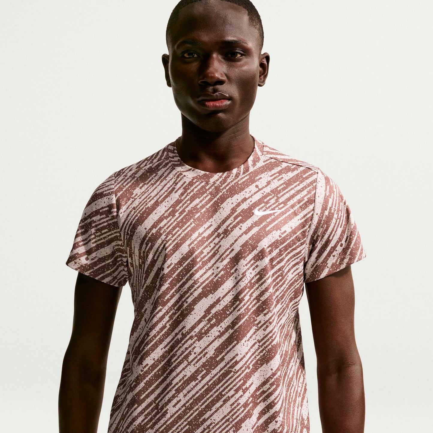 Nike Court Dri-Fit Victory Maglietta Uomini - malva, multicolore