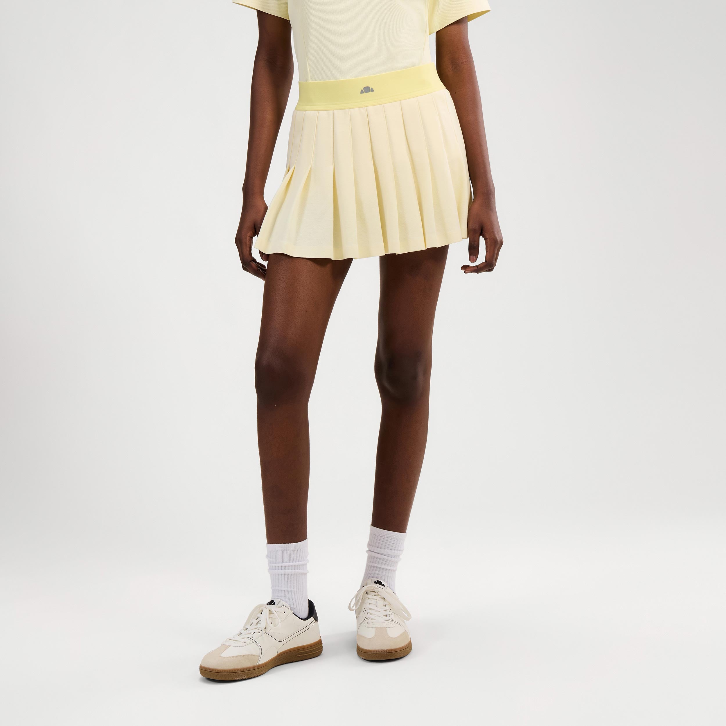 Ellesse Ortegas Pantaloncini Donna - giallo
