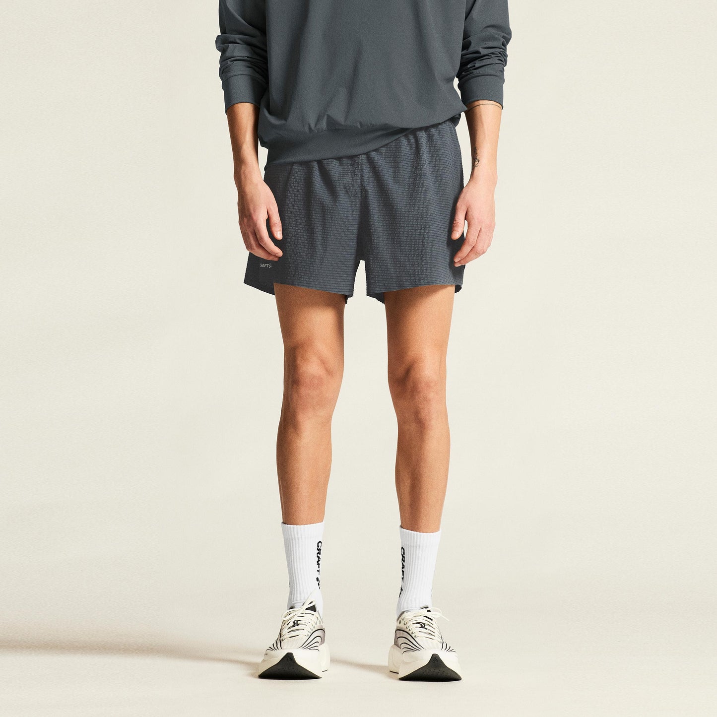 Craft Hypervent Structure Pantaloncini da corsa Uomini - antracite