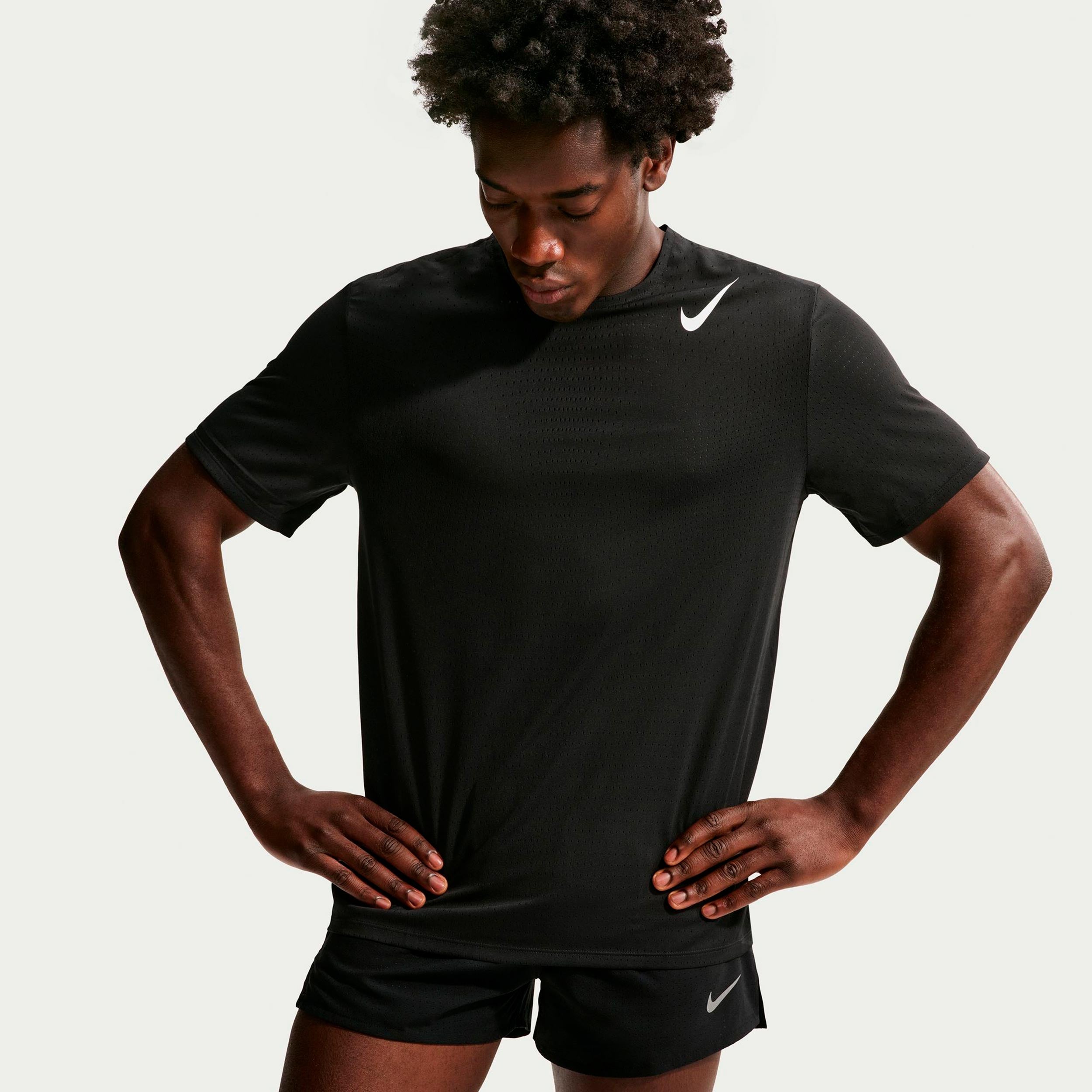 Nike Aeroswift Camicia da corsa Uomini - nero, bianco