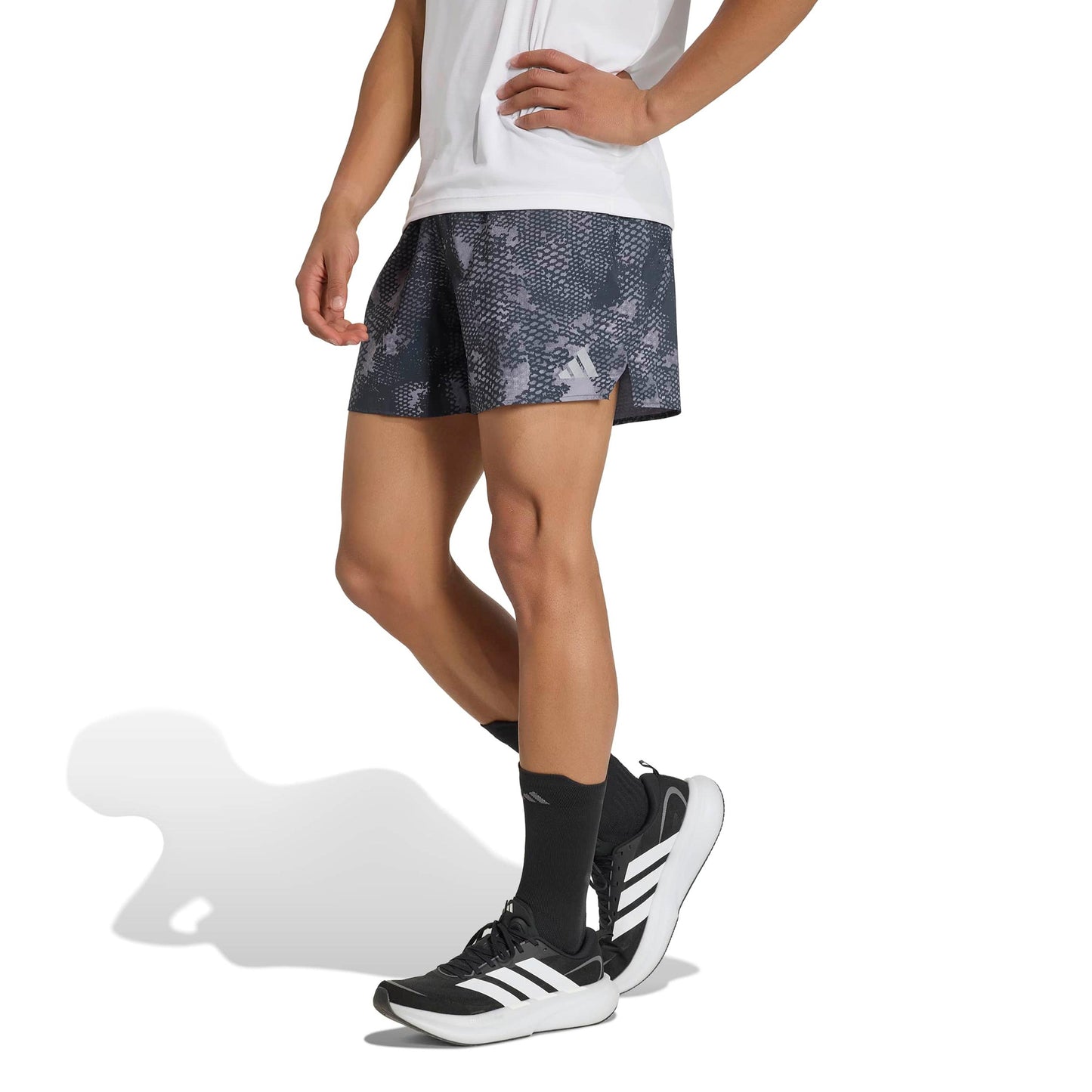 adidas adi365 Pantaloncini da corsa Uomini - grigio