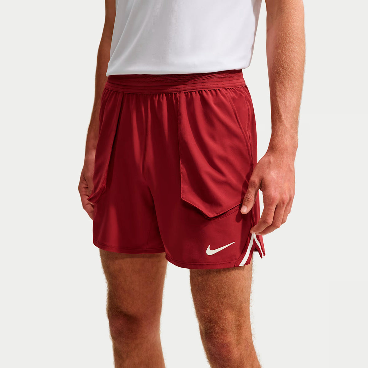 Nike Jannik Sinner Court Slam Pantaloncini Uomini - vino rosso, crema