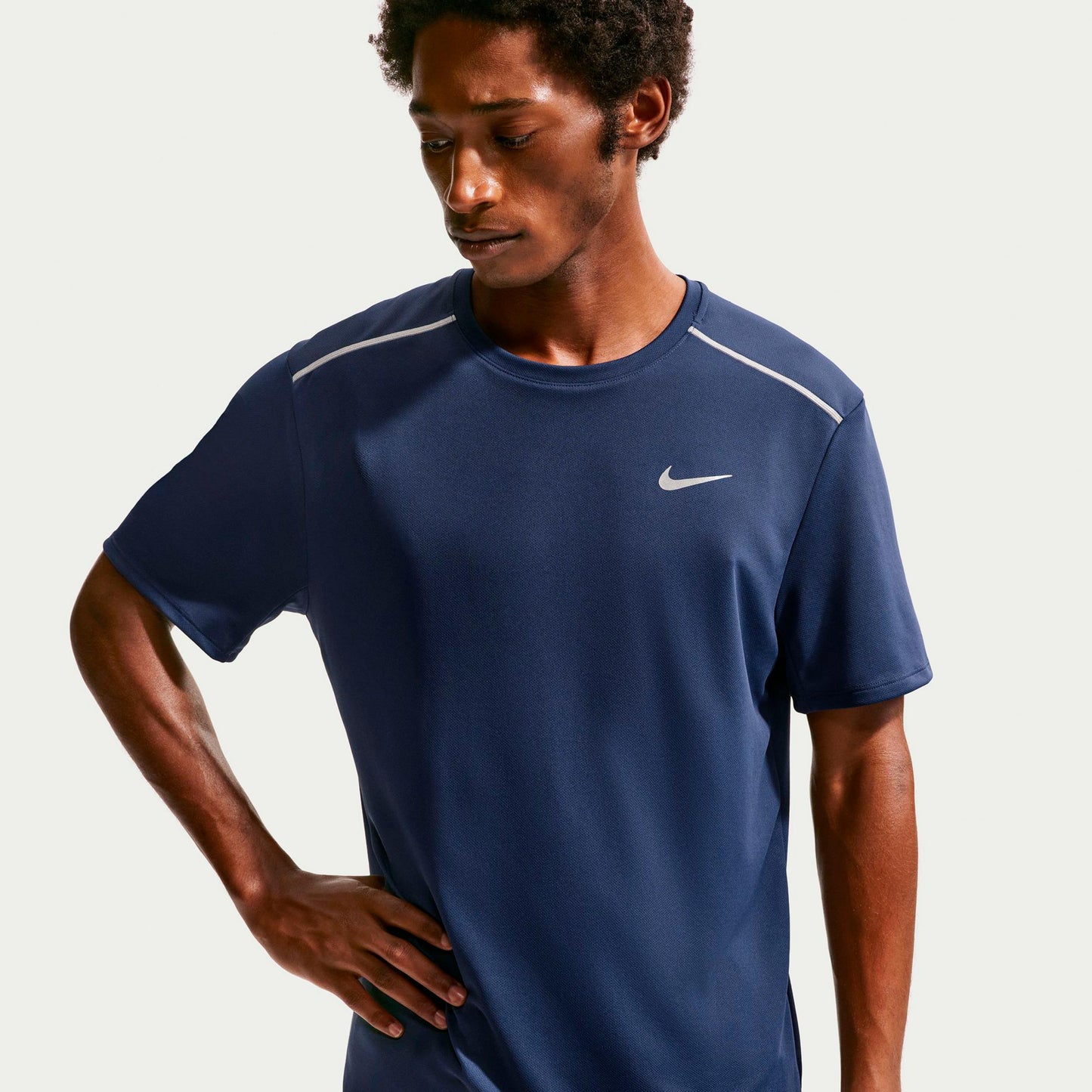 Nike Miler  Camicia da corsa Uomini - blu scuro, argento