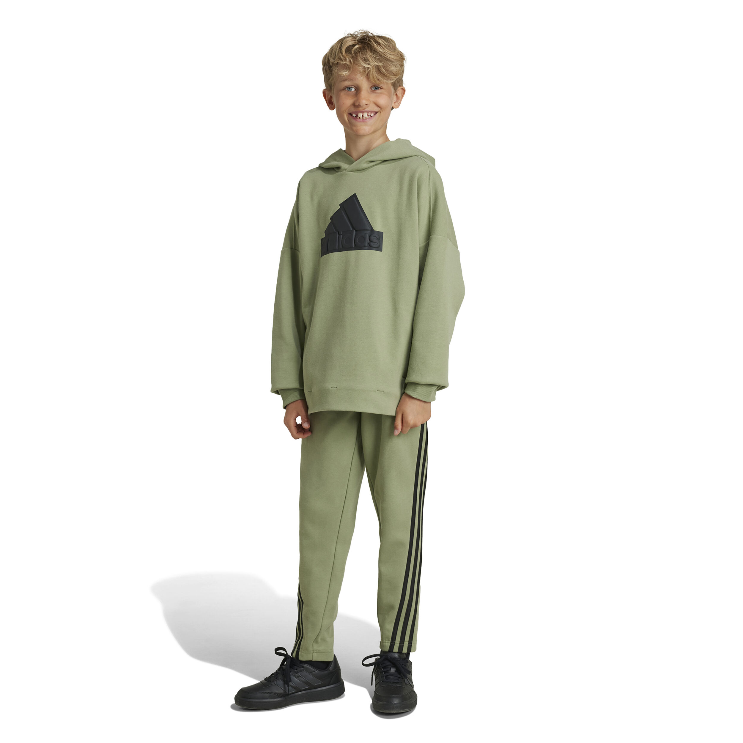 Buy adidas Future Icon 3 Stripes Pantalone Da Allenamento Bambini Salvia online Tennis Point IT