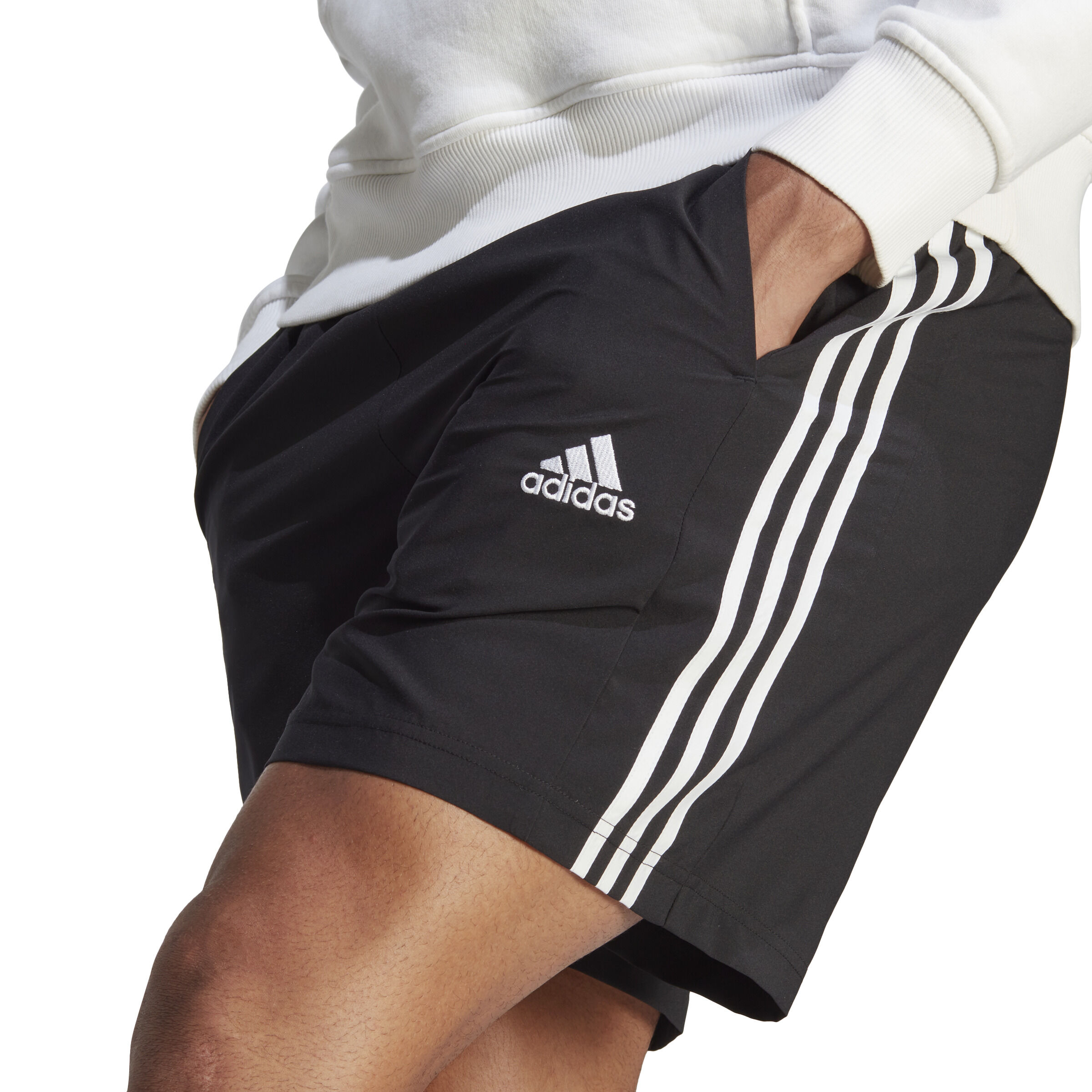 Buy adidas Essentials AEROREADY Chelsea 3 Stripes Pantaloncini Uomini Nero Bianco online Tennis Point IT
