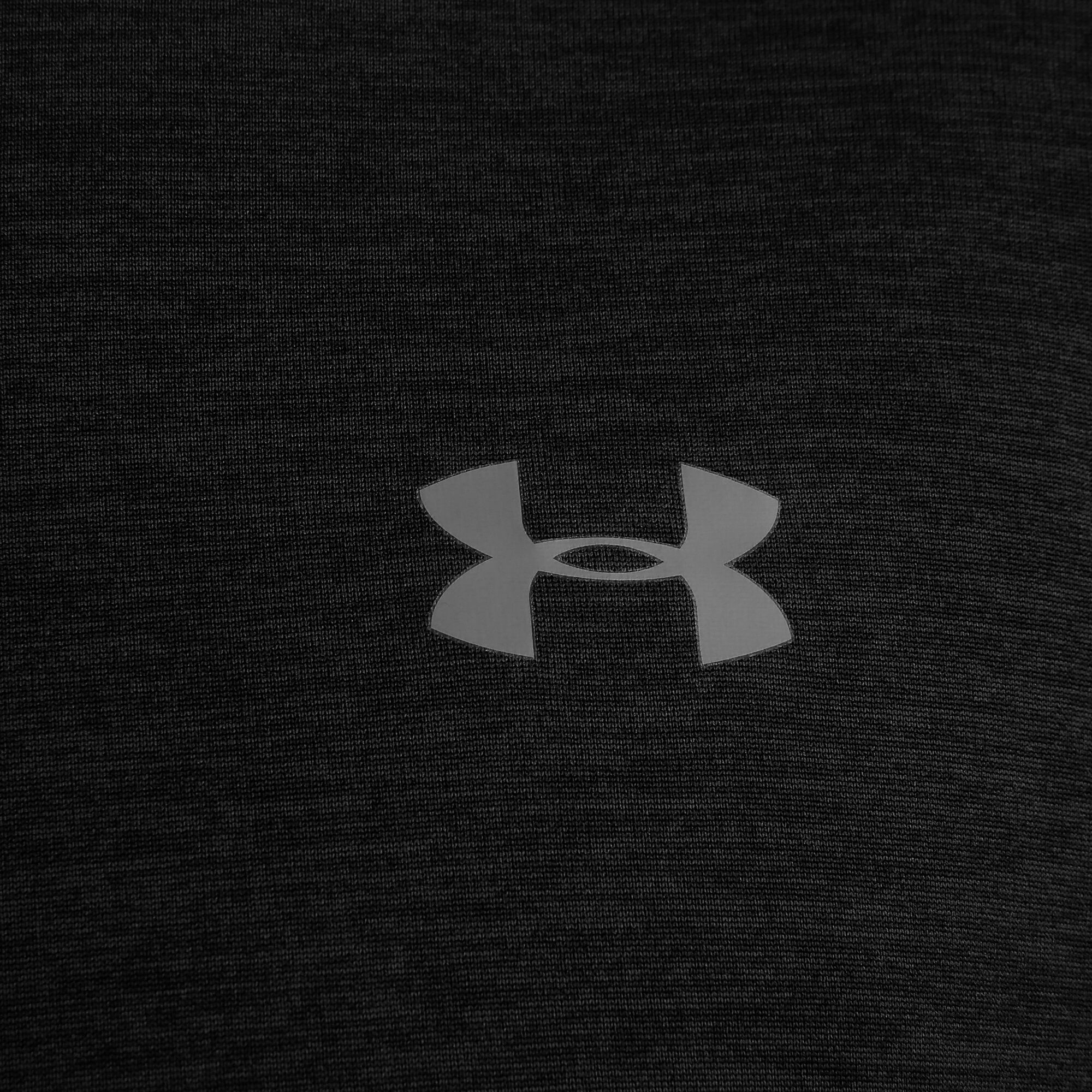 Under Armour значок