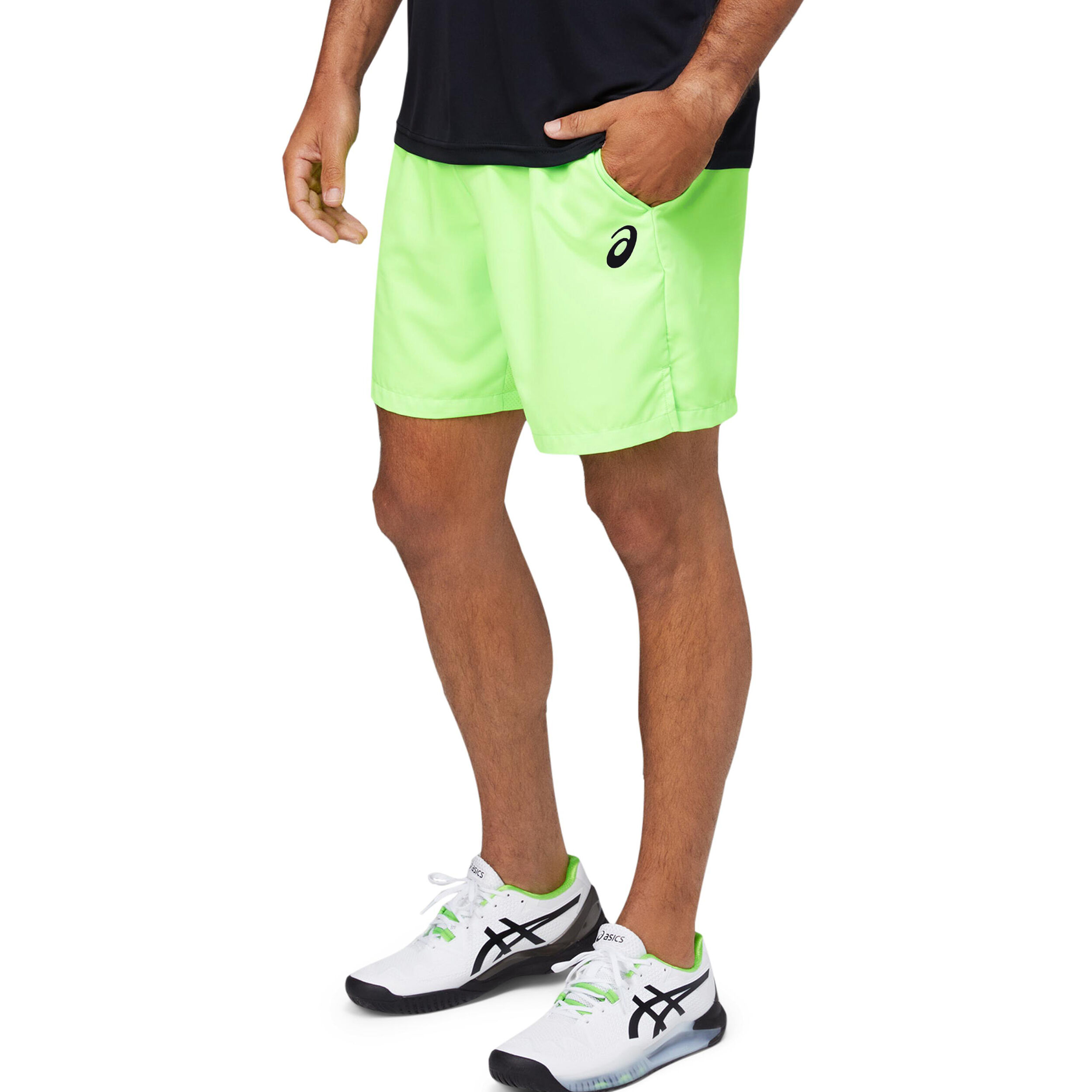 Buy ASICS Court 7Inch Pantaloncini Uomini Verde Bianco online Tennis Point IT