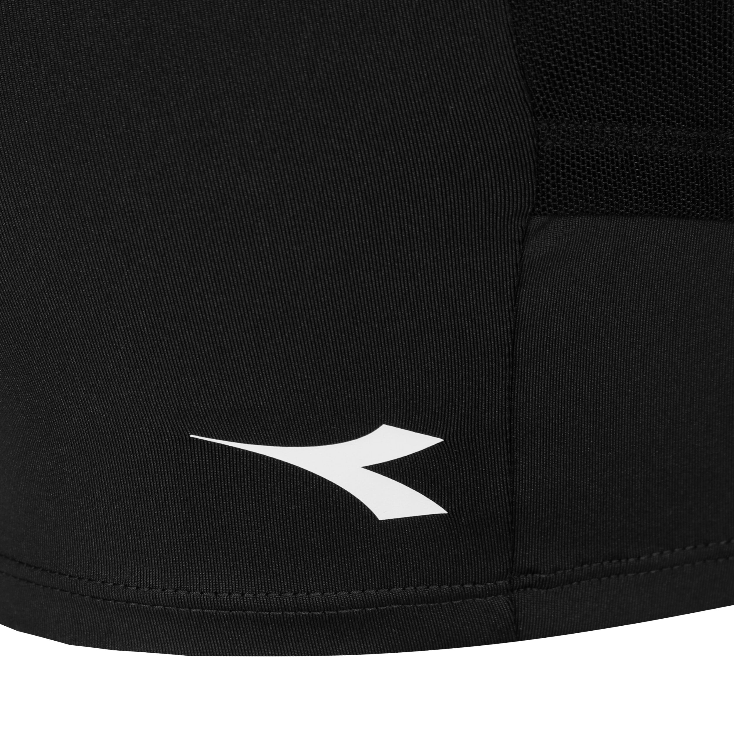 Buy Diadora L. Pockets Pantaloncino Attillato Donna Nero online Tennis Point IT