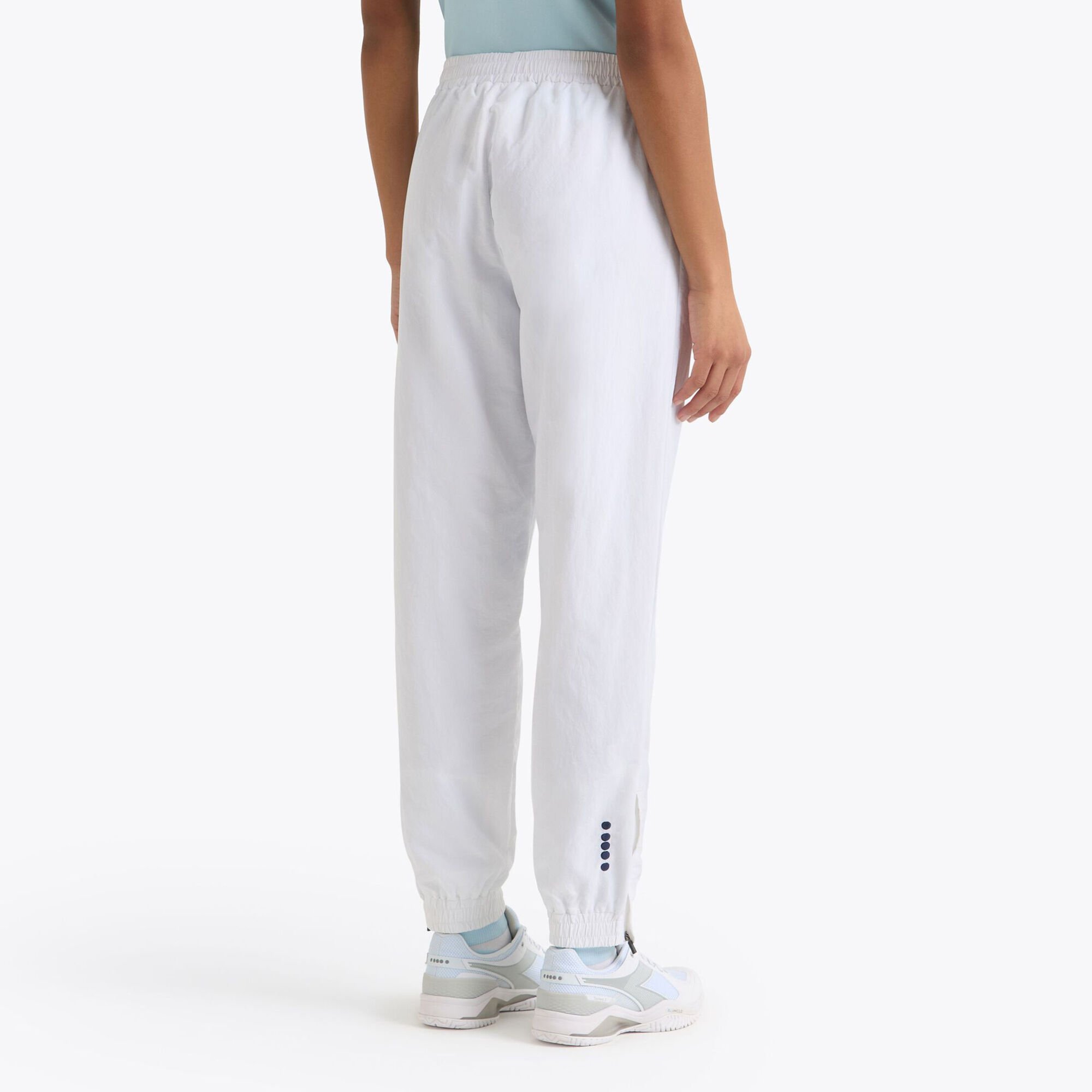 Diadora