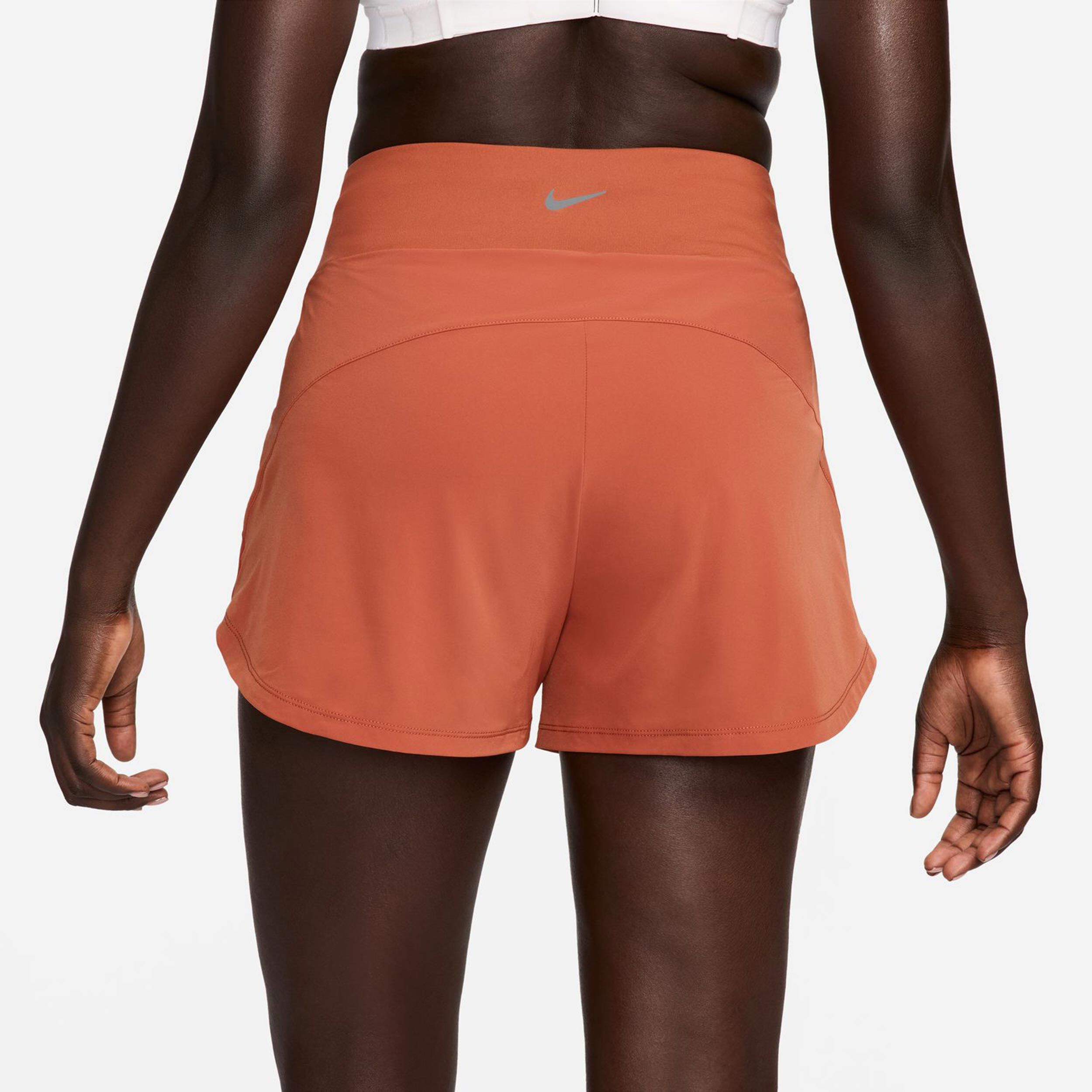 Pantaloncini nike marrone sales