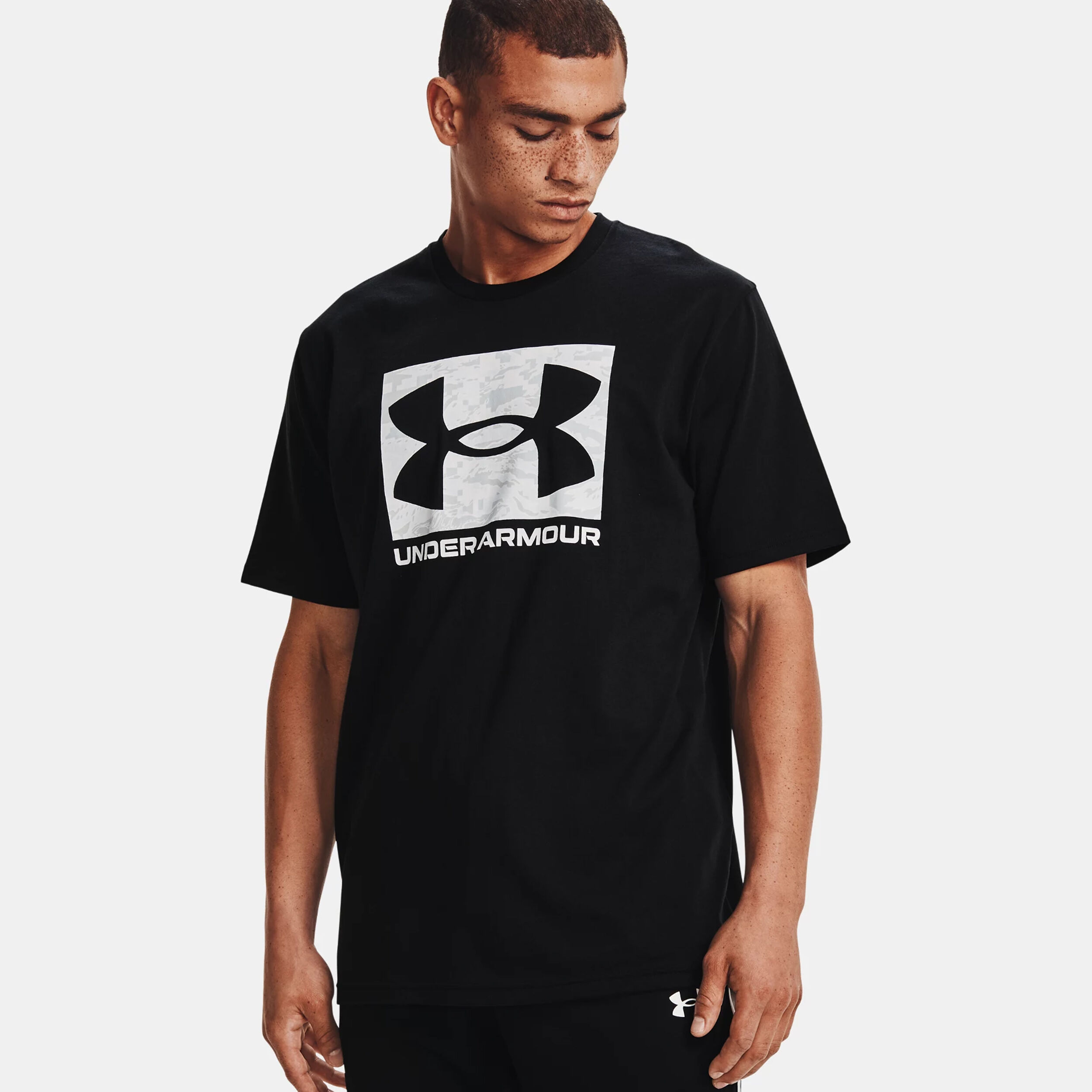 Magliette under sale armour uomo nero