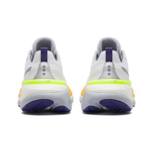 Saucony