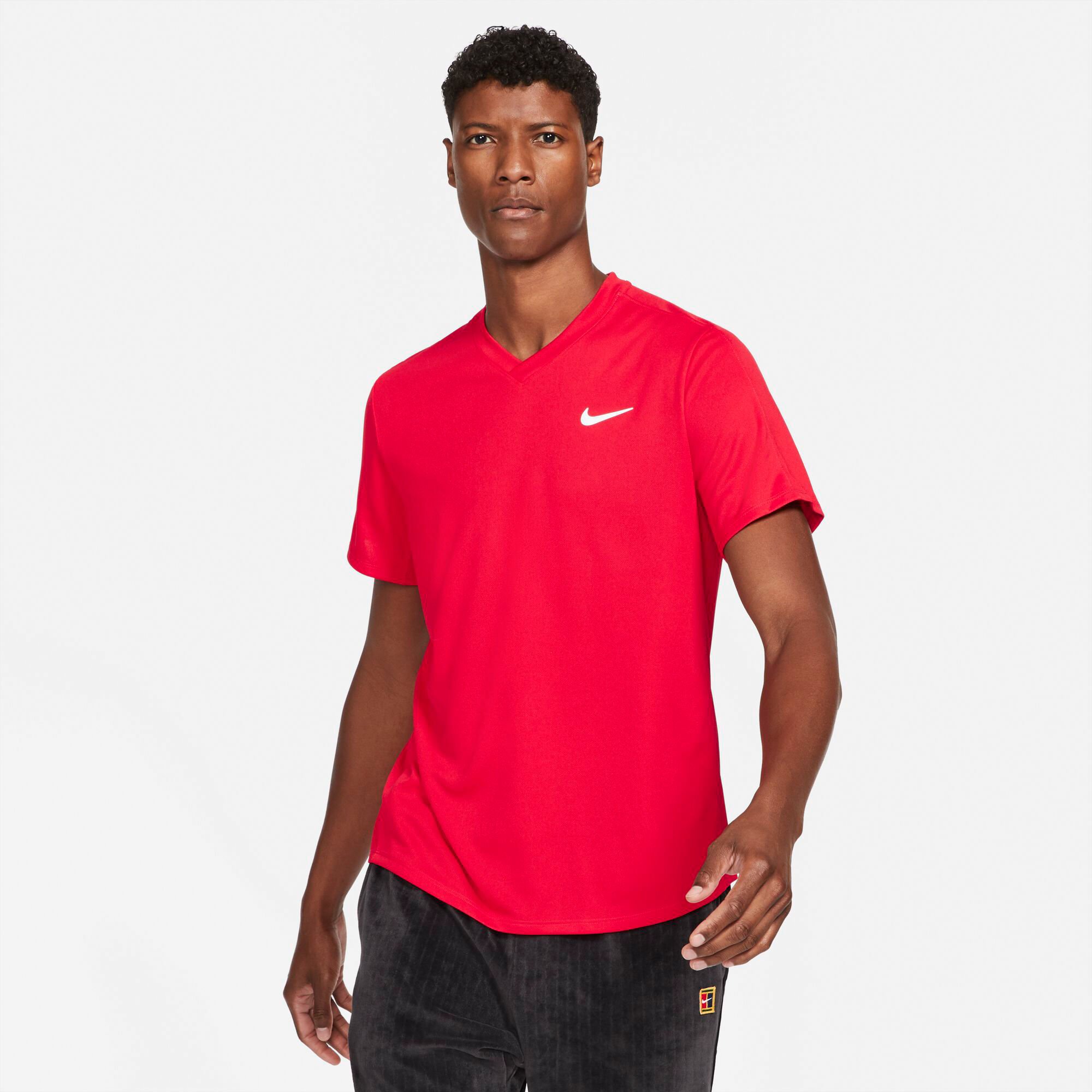 Buy Nike Dri Fit Victory Maglietta Uomini Rosso online Tennis Point IT