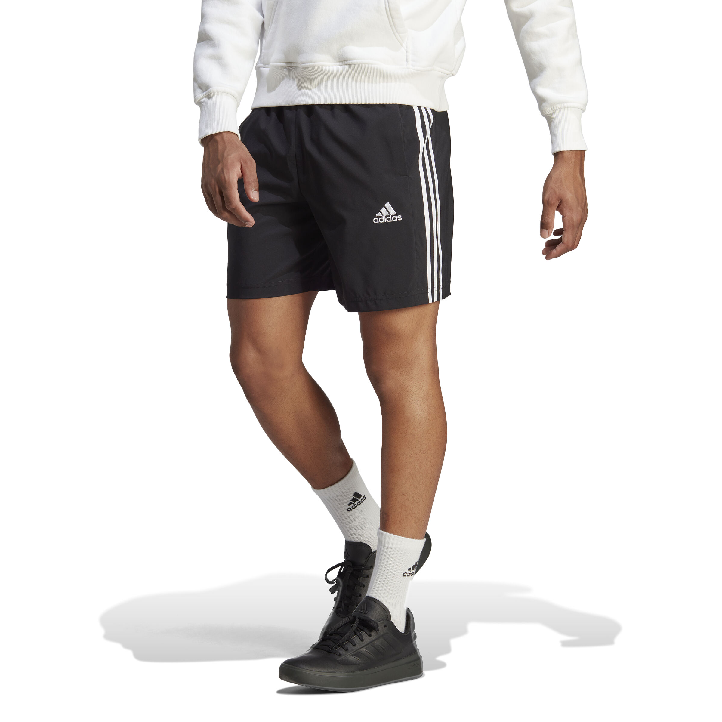 Buy adidas Essentials AEROREADY Chelsea 3 Stripes Pantaloncini Uomini Nero Bianco online Tennis Point IT